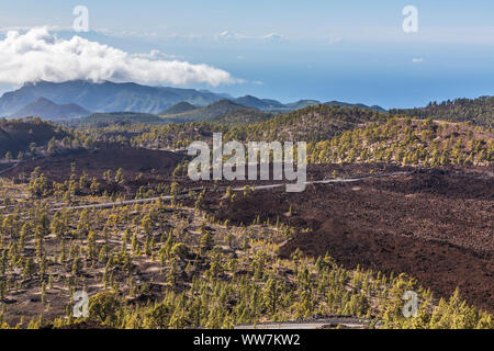 Paysage de lave, vue depuis le volcan de Samara, de Las Canadas, UNESCO World Heritage - site naturel, le Parc National du Teide, Tenerife, Canaries, Espagne, Europe Banque D'Images