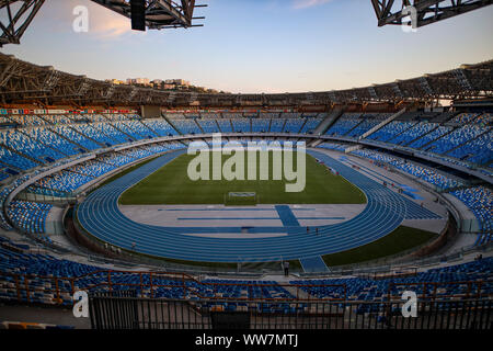 13 septembre 2019, Stade San Paolo Fuorigrotta, Naples, Italie ; le stade San Paolo est ouvert au public pour la première fois après des rénovations au stade - éditorial uniquement. Banque D'Images