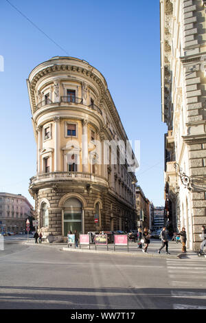 Italie, Rome, les bâtiments sur la Piazza Cavour Banque D'Images