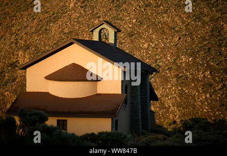 Chapelle Ermita de las Nieves dans la lumière du matin à l'hôtel à l'hôtel Parador Nacional, Parc National du Teide, Tenerife, Canaries, Espagne Banque D'Images