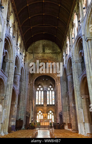 L'Angleterre, dans le Hampshire, Romsey, Abbaye de Romsey, vue intérieure Banque D'Images