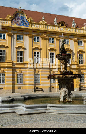 MELK, Autriche- le 16 août 2019 : l'historique Abbaye de Melk, cour d'entrée Banque D'Images