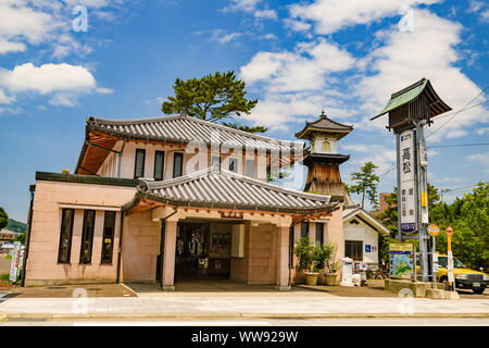 Kagawa, JAPON - 26 juillet 2019 : Ancienne gare de Kotohira, Kagawa, Japon. Banque D'Images