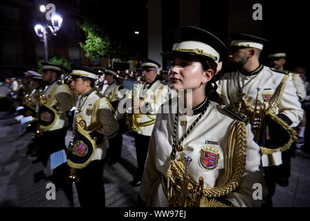 Mostoles, Espagne. Sep 12, 2019. Les membres de la bande de Mostoles lors de la traditionnelle procession de l'image de la Vierge Marie (Nuestra Senora de los Santos) et Saint Simon de Rojas. La procession a été célébrée dans la ville depuis le 16ème siècle et est une attraction touristique dans la région. Credit : SOPA/Alamy Images Limited Live News Banque D'Images