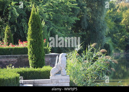 Jardin du Palais Mogosoaia Banque D'Images