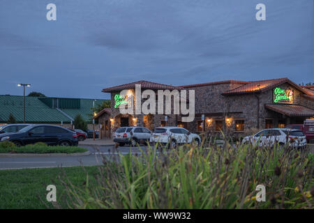 New Hartford, NY - 09 septembre 2019 : l'extérieur de l'Olive Garden Restaurant Cuisine Italienne Emplacement. Olive Garden est une chaîne de restaurant qui propose ca Banque D'Images