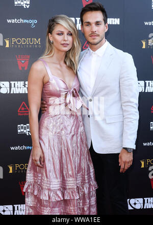 Hollywood, États-Unis. 13 Sep, 2019. HOLLYWOOD, LOS ANGELES, CALIFORNIE, USA - 13 SEPTEMBRE : L'actrice Melissa Benoist et mari/acteur Chris Wood arrive à la 45e assemblée annuelle tenue à prix Saturn Hollywood Avalon le 13 septembre 2019 à Hollywood, Los Angeles, Californie, États-Unis. (Photo de David Acosta/Image Crédit : Agence de Presse) L'agence de presse Image/Alamy Live News Banque D'Images