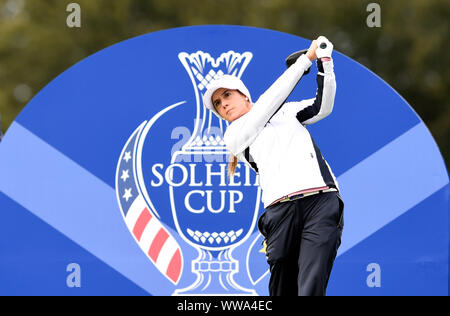 L'Europe de l'équipe Azahara Munoz tees au large de la 7e au cours de la journée deux quatuors correspondent sur de la Solheim Cup 2019 à Gleneagles Golf Club, à Auchterarder. Banque D'Images