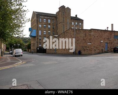 John L Brierley permanent filature de coton par le canal Huddersfield au Quay Street Turnbridge Yorkshire Angleterre Huddersfield Banque D'Images