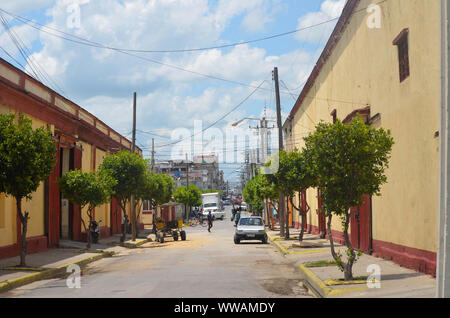 Rues de Cienfuegos, alias "la Perla del Sur", l'un des meilleurs exemples de planification urbaine du 19e siècle à Cuba Banque D'Images