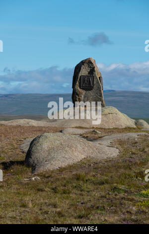 Dans Westiceland Bjarg pierre momorial illustrant une histoire courte de la Grettis saga forte de la Grettis, fils d'Asmund Longhair Banque D'Images