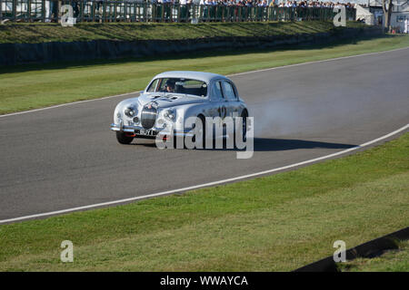 Goodwood Revival 13 Septembre 2019 - St Mary's Trophy - 1959 Jaguar Mk1 Banque D'Images