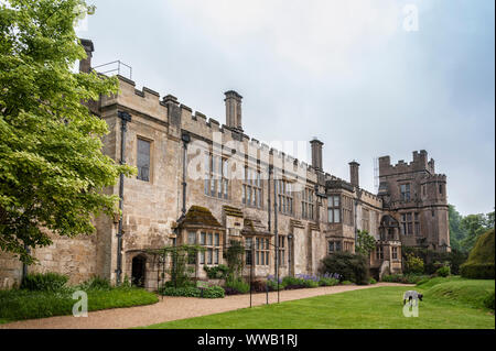 16ème siècle château de Sudeley et ses jardins à Winchcombe, Gloucestershire, Cotswolds, en Angleterre Banque D'Images