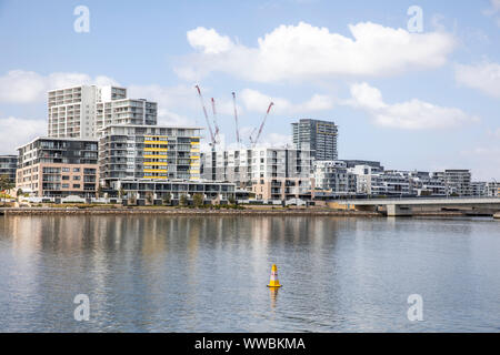 Banlieue de Sydney, Rhodes, développement de nouvelle zone résidentielle avec des tours d'habitation et appartements,Western Sydney, Australie Banque D'Images