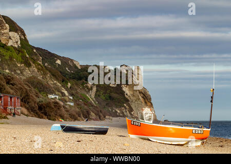 Voir l'est sur la plage de Branscombe, Devon, UK Banque D'Images