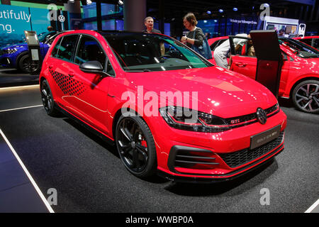 Francfort, Allemagne. Sep 12, 2019. Le constructeur automobile allemand affiche VW la VW Golf GTI 2019 TCR à l'Internationale Automobil-Ausstellung (AAI). (Photo de Michael Debets/Pacific Press) Credit : Pacific Press Agency/Alamy Live News Banque D'Images