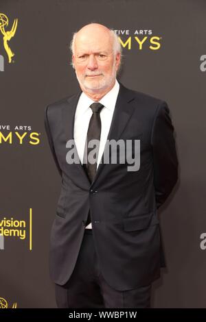 LOS ANGELES, CALIFORNIE - Le 14 septembre 2019 James Burrows assiste à la Creative Arts Emmy Awards le 14 septembre 2019 à Los Angeles, Californie. Credit : Faye Sadou/MediaPunch Banque D'Images