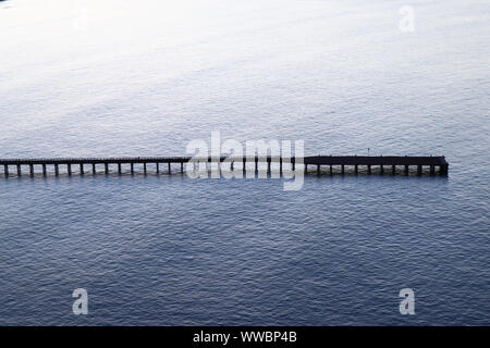 La plus longue jetée Tolaga Bay Wharf à Gisborne, île du Nord, Nouvelle-Zélande Banque D'Images