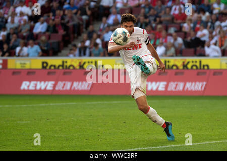 Cologne, Allemagne. 14Th Sep 2019. Soccer : Bundesliga, 1er FC Cologne - Borussia Mönchengladbach, 4e journée dans le stade RheinEnergie. Cologne, Hector Jonas joue la balle. Credit : Federico Gambarini/DPA - NOTE IMPORTANTE : en conformité avec les exigences de la DFL Deutsche Fußball Liga ou la DFB Deutscher Fußball-Bund, il est interdit d'utiliser ou avoir utilisé des photographies prises dans le stade et/ou la correspondance dans la séquence sous forme d'images et/ou vidéo-comme des séquences de photos./dpa/Alamy Live News Banque D'Images