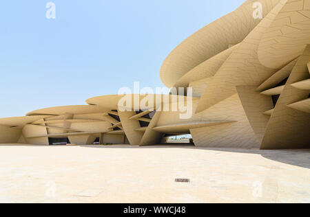 Le desert rose inspiré de repère architectural le Musée national du Qatar, Doha, Qatar Banque D'Images