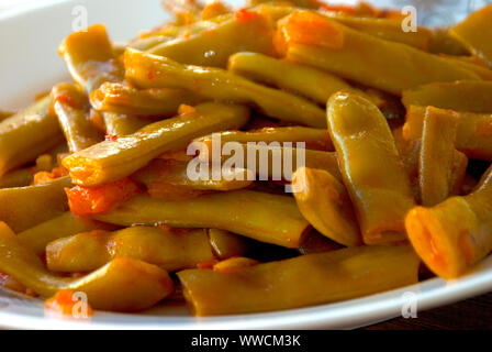 Haricots verts turc avec de l'huile d'olive / Zeytinyagli Fasulye. Aliments biologiques traditionnels Banque D'Images