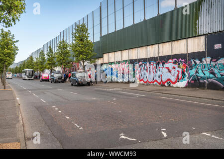 Mur de la paix, Cupar Way, Belfast, en Irlande du Nord Banque D'Images