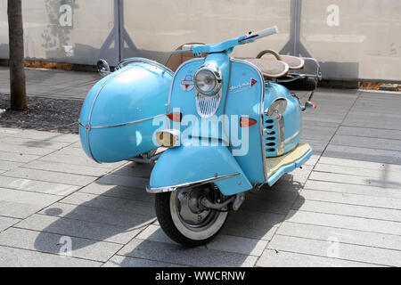 Serbie, BELGRADE - septembre 7, 2019 : une vieille moto horloge sur l'affichage à la "24 heures d'élégance' show le 7 septembre 2019 à Belgrade, Serbie. Banque D'Images