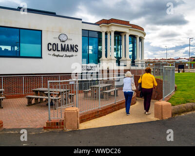 Entrée de Colman's new restaurant de fruits de mer Fruits de mer le Temple sur le front de mer à South Shields Tyne et Wear Angleterre Banque D'Images