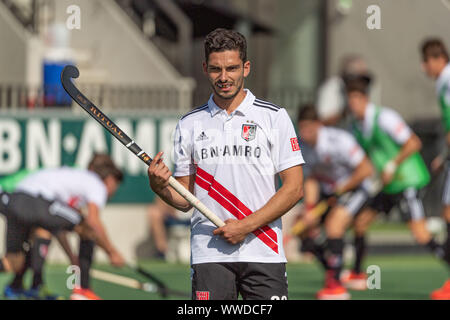 Amstelveen, Pays-Bas. 15 Sep, 2019. AMSTELVEEN, 15-09-2019, Hoofdklasse Heren Hockey Seizoen 2019-2020. Lieu : Wagener Stadion. Tanguy Cosyns pendant le jeu AH&BC Amsterdam vs HC Pinoke. Credit : Pro Shots/Alamy Live News Banque D'Images