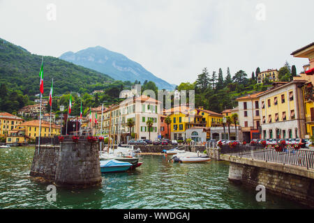 Ville de Menaggio sur le lac de Côme dans la région Lombardie en Italie Banque D'Images