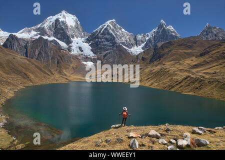 Paysage incroyable beauté, Laguna Carhuacocha, Cordillera Huayhuash, Ancash, Pérou Banque D'Images