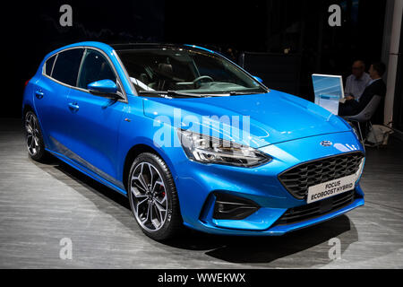 Francfort, Allemagne - Sep 10, 2019 : Ford Focus Ecoboost voiture hybride présentée au salon de l'auto IAA de Francfort 2019. Banque D'Images