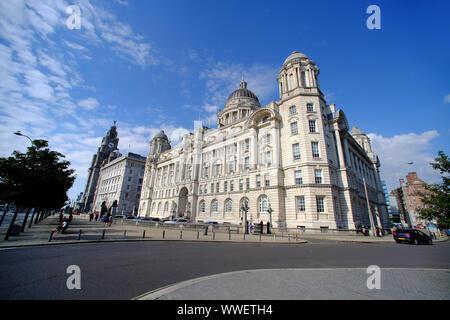 Port de Liverpool Building et Liver Building, Liverpool, Merseyside, Royaume-Uni Banque D'Images