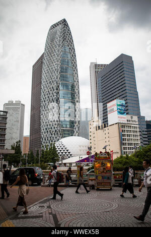 SHINJUKU, TOKYO - Le 13 septembre 2019 : Takarakuji kiosque de loterie au coeur de Shinjuku. Banque D'Images