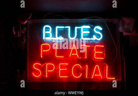 Barbecue à motif dinosaure à Syracuse, NY Banque D'Images