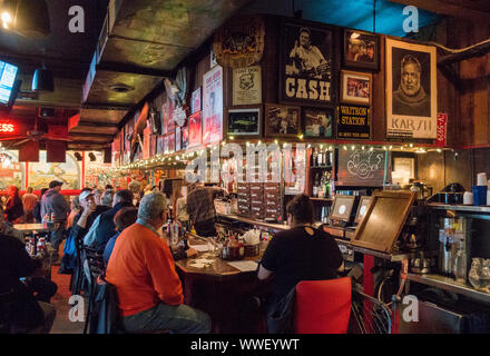 Barbecue à motif dinosaure à Syracuse, NY Banque D'Images