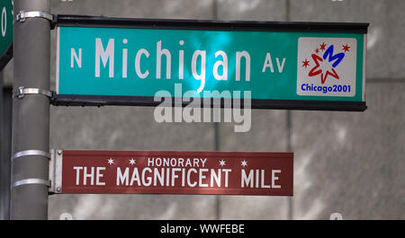 Close-up de Michigan Avenue signe à Chicago, Etats-Unis Banque D'Images