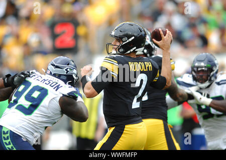 Pittsburgh, PA, USA. 17th Oct, 2021. Bryan Mone #90 during the Pittsburgh  Steelers vs Seattle Seahawks game at Heinz Field in Pittsburgh, PA. Jason  Pohuski/CSM/Alamy Live News Stock Photo - Alamy