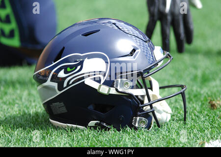 Pittsburgh, PA, USA. 17th Oct, 2021. Bryan Mone #90 during the Pittsburgh  Steelers vs Seattle Seahawks game at Heinz Field in Pittsburgh, PA. Jason  Pohuski/CSM/Alamy Live News Stock Photo - Alamy