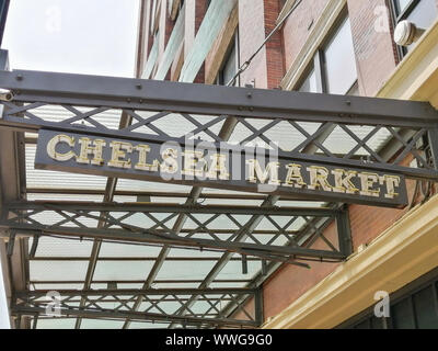 New York, USA - 4 juin 2019 : entrée sur le marché de Chelsea à Manhattan, New York City Banque D'Images