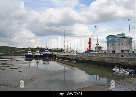 Les remorqueurs amarrés au port de Shannon, Foynes, Co Limerick, Irlande Banque D'Images