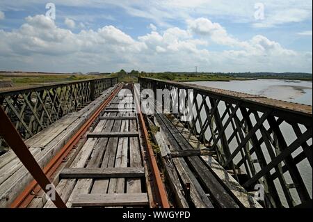 Le viaduc à l'abandon Robertstown Churchfield sur l'ancienne ligne de chemin de fer Limerick à Foynes Banque D'Images