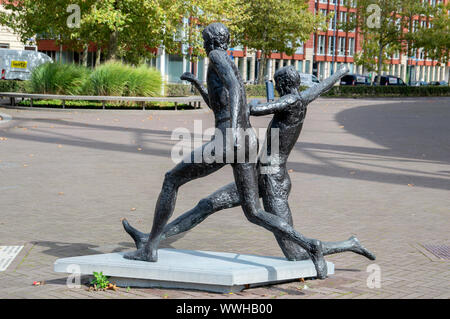 Johan Cruijff et Berti Vogts statue au Stade olympique à Amsterdam aux Pays-Bas 2019 Banque D'Images