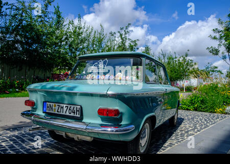 Heilbronn, Allemagne - le 8 août 2019 : une vieille voiture NSU Prinz 2019 expose au salon jardin fédéral BUGA de Heilbronn, Allemagne Banque D'Images