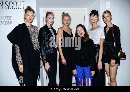 Londres, Royaume-Uni. 15 Sep, 2019. Un concepteur-Backstate Jane au Fashion Scout - ES19 Jour 3, le 15 septembre 2019, Londres, Royaume-Uni : Crédit photo Capital/Alamy Live News Banque D'Images