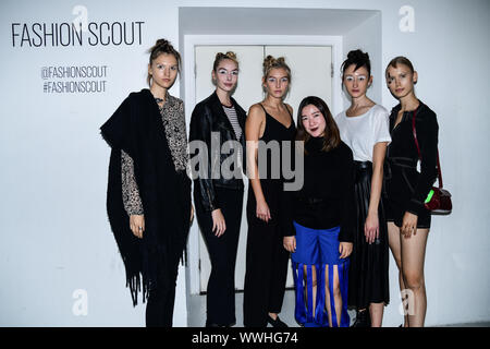 Londres, Royaume-Uni. 15 Sep, 2019. Un concepteur-Backstate Jane au Fashion Scout - ES19 Jour 3, le 15 septembre 2019, Londres, Royaume-Uni : Crédit photo Capital/Alamy Live News Banque D'Images