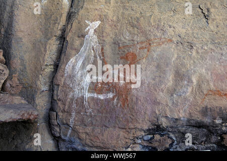 Les peintures rupestres des Aborigènes, 20000 ans dans la région, le parc national de Kakadu Nourlangie, Territoire du Nord Australie Banque D'Images