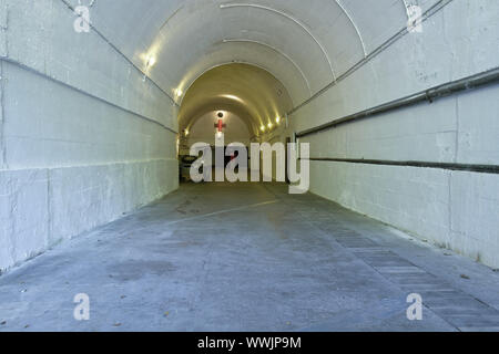 Allée de l'hôpital souterrain (Jersey War Tunnels) Banque D'Images