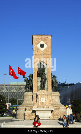 Monument d'Ataturk sur la place Taksim, Istanbul, Turquie Banque D'Images