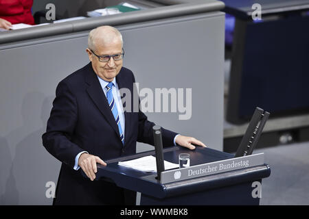 Session plénière extraordinaire du Parlement allemand sur la situation en Allemagne. Banque D'Images